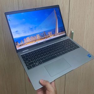 Laptop cũ Dell Latitude 5540 I7 1355U| 16GB DDR4| SSD 512GB| 15.6 inch FHD giá rẻ